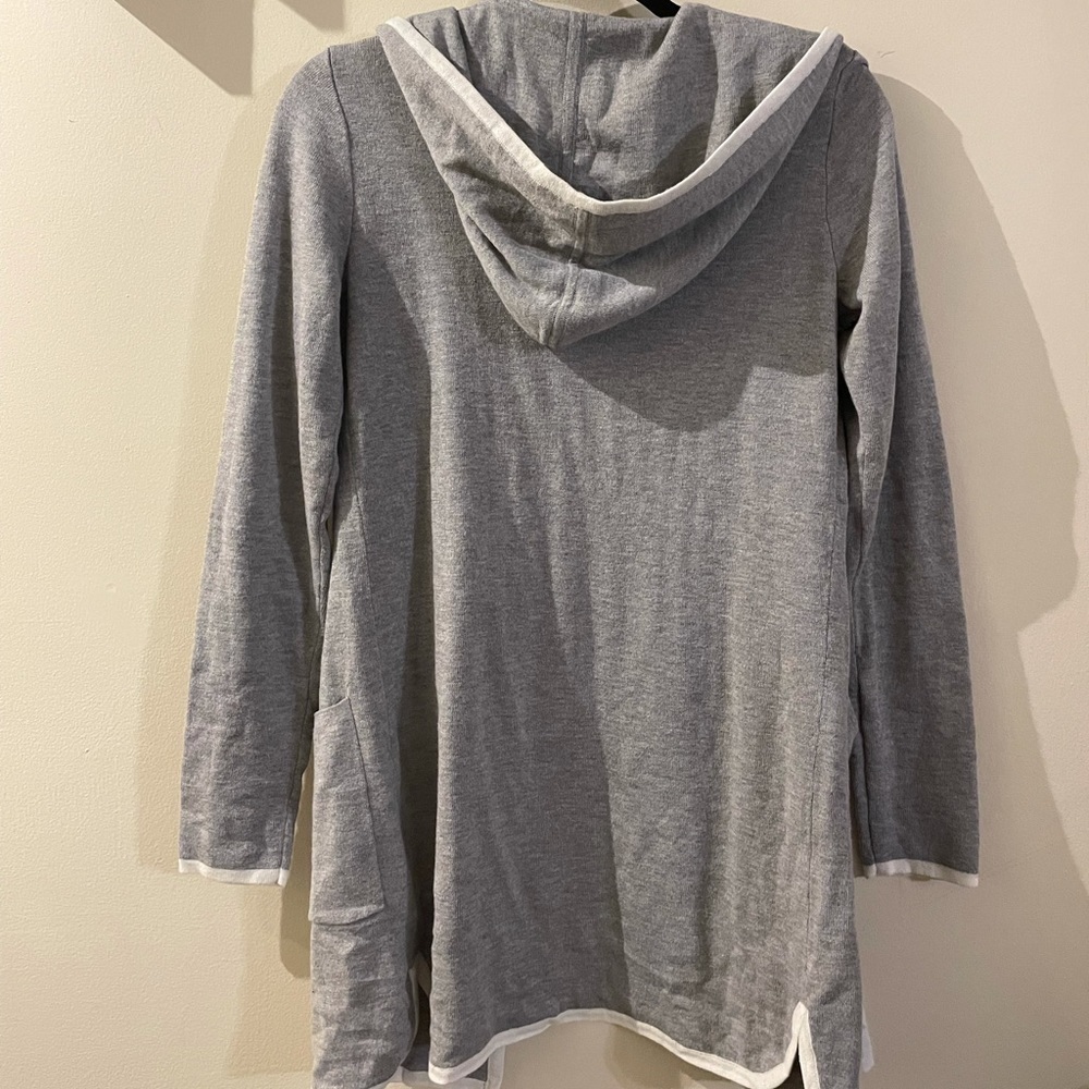 Tahari Gray Sweater Coat with Hoodie Size Small - Picture 3 of 3